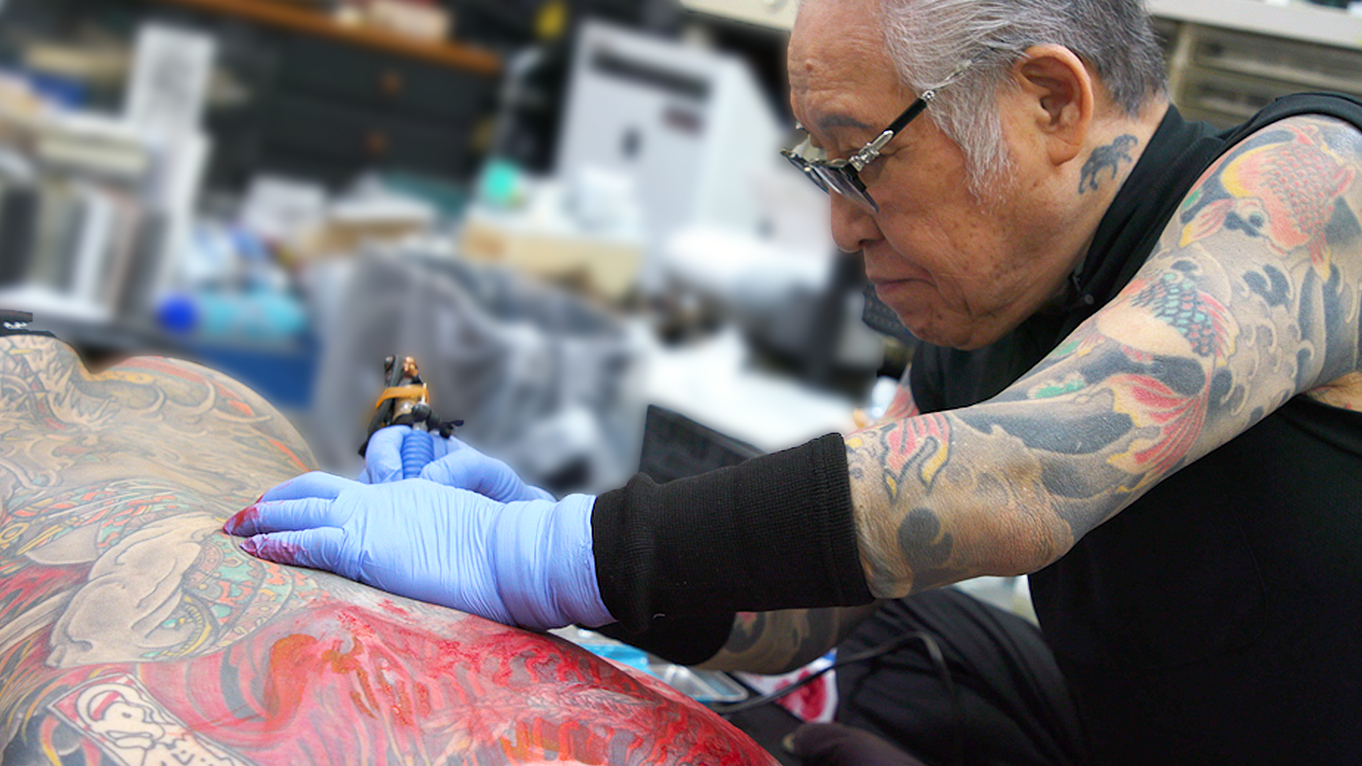 Japón legaliza la práctica del tatuaje